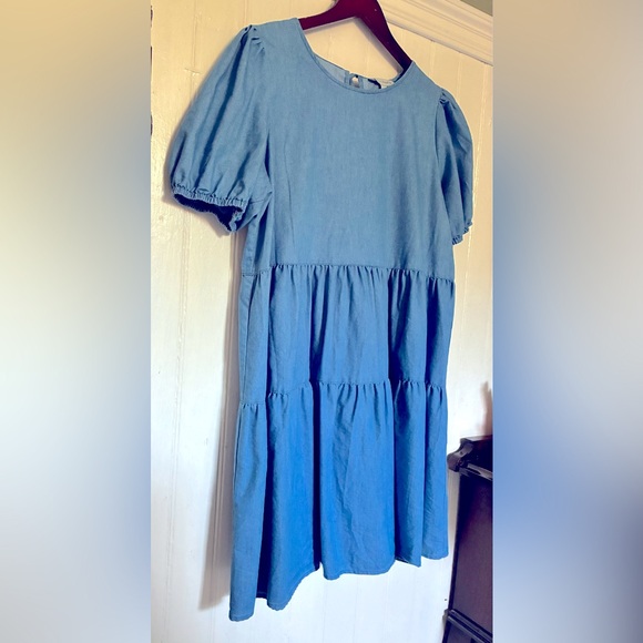 *3 for $20* Chambray Tiered Dress, Jack + Avery, Prairie Look, Tie Closure, XL - Picture 3 of 8